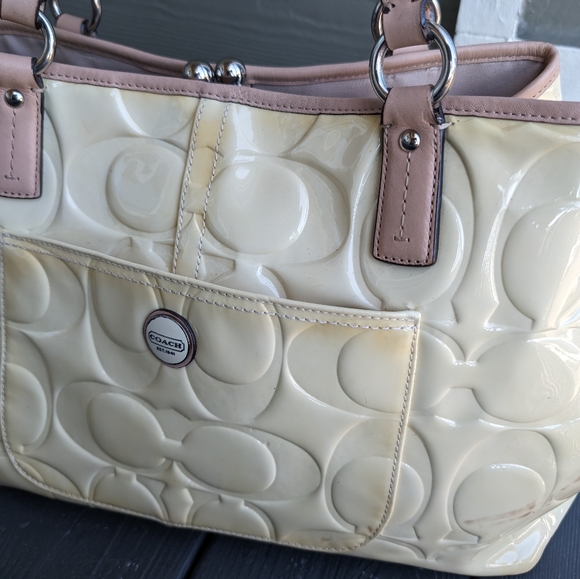 Coach Peyton Parent Embossed Purse - Picture 4 of 16